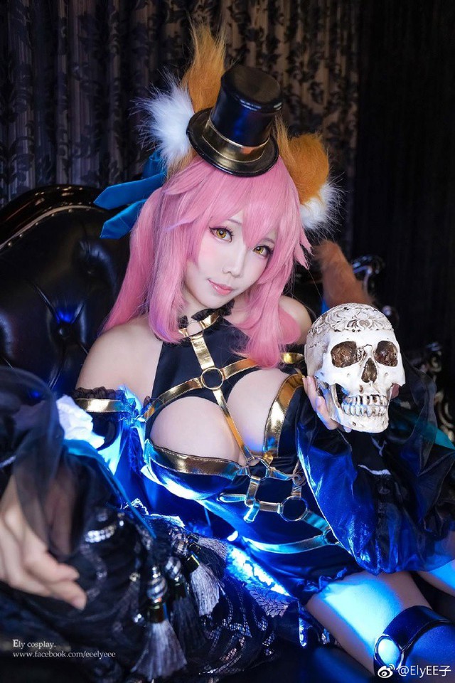 Lại bỏng mắt với cosplay nàng cáo Tamamo-no-Mae cực gợi cảm trong Fate/Grand Order