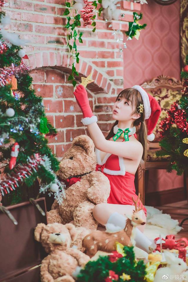 Ngắm cosplay cô nàng loli cực gợi cảm trong trang phục Giáng Sinh