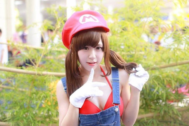 Cosplay nhân vật Mario phiên bản 
