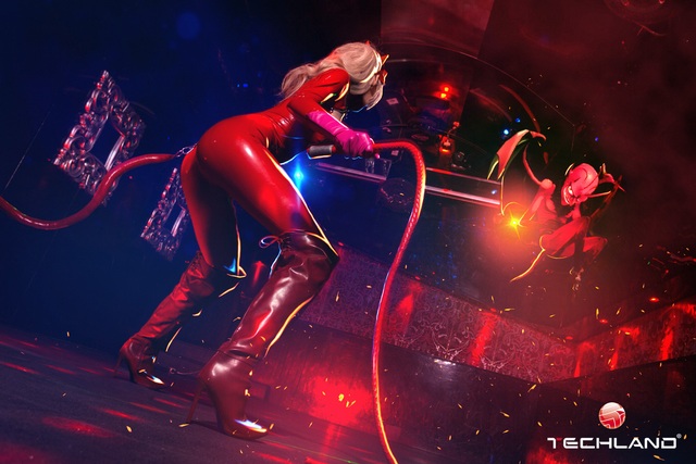 Nóng mắt với bộ ảnh cosplay về cô nàng Pink Panther - Ann Takamaki