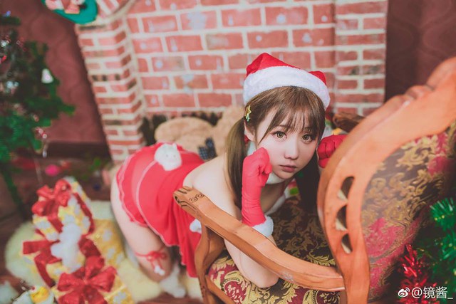 Ngắm cosplay cô nàng loli cực gợi cảm trong trang phục Giáng Sinh