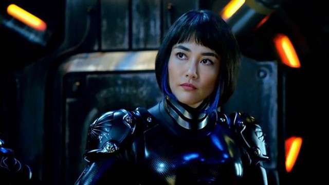  Rinko Kikuchi hiện là nữ diễn viên Nhật Bản hàng đầu tại Hollywood. Cô được khán giả biết đến rộng rãi với những vai diễn ấn tượng trong Norwegian Wood (2010), 47 Ronin (2013) và Pacific Rim (2013) 