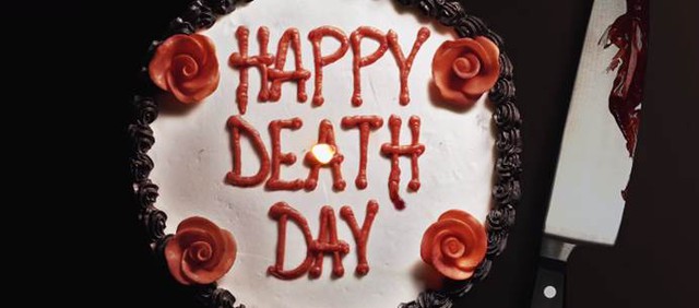  Hình ảnh chiếc bánh sinh nhật với lớp kem phủ bằng máu tươi đầy ghê rợn của Sinh Nhật Chết Chóc 