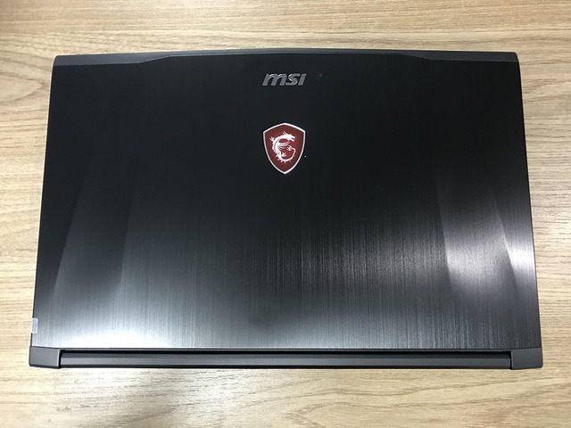 Đập hộp laptop chơi game tầm trung MSI GF62: Core i7, GTX 1050Ti, giá dưới 30 triệu Đồng, quá hợp cho game thủ Việt