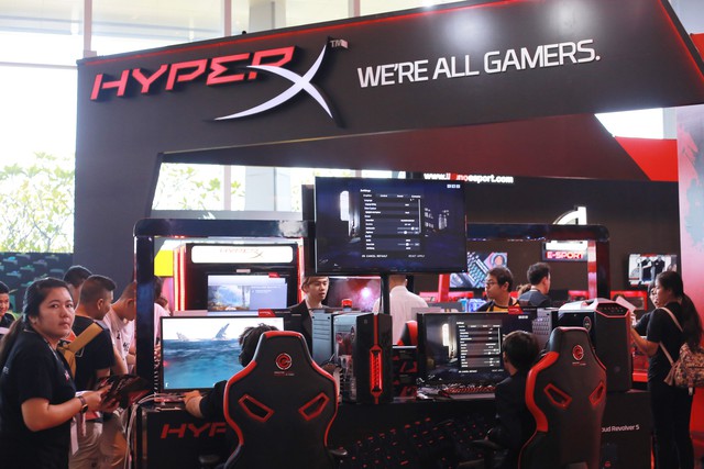  Hyper X của Kingston, tương đối quen thuộc! 