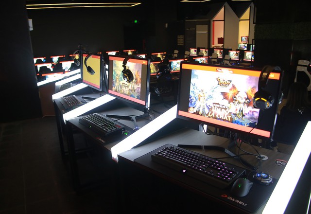 Dạo quanh LEVEL Gaming E Sports Center - Cyber game đẳng cấp khu vực Cầu Giấy - Hà Nội