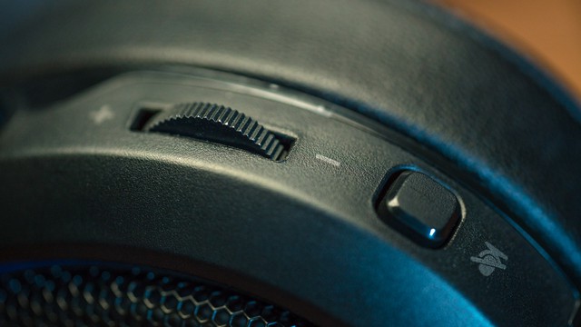 Corsair HS50 Stereo - Tai nghe chơi game rẻ mà tuyệt vời thế này thì game thủ nào chẳng thèm muốn?