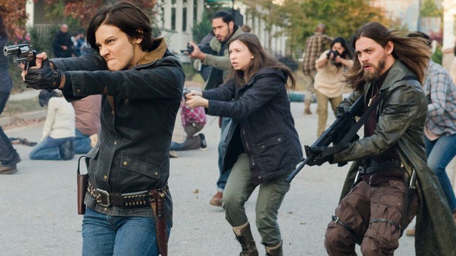 Cuộc chiến của các phe phái trong The Walking Dead ngày càng lan rộng