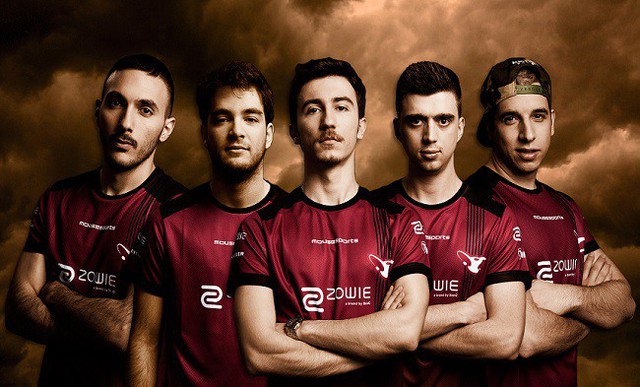  Đội hình Team Mousesports trước khi giải tán. 