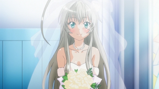  Cô nàng Yaruko trong Haiyore! Nyaruko-san xinh đẹp lộng lẫy trong chiếc váy cưới tinh khôi. 