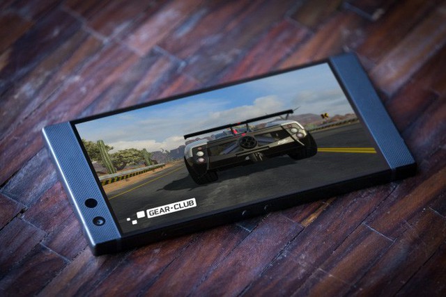Razer Phone 2 chính thức ra mắt, sạc không dây, IP67, màn hình sáng hơn, camera kép chụp đẹp hơn, logo nhấp nháy - Ảnh 3.