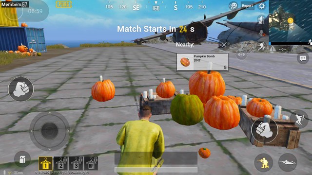 PUBG Mobile: Hết bom Táo, Tencent lại cho game thủ ném bom Bí Ngô - Ảnh 1.