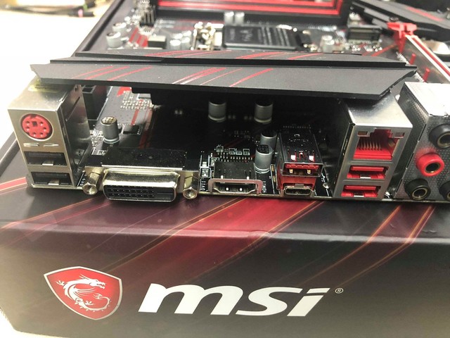 Đập hộp bộ đôi Z390 Gaming Plus và Gaming Pro Carbon của MSI: Vẫn khủng nhưng giá cực mềm, rất đáng mua - Ảnh 8.