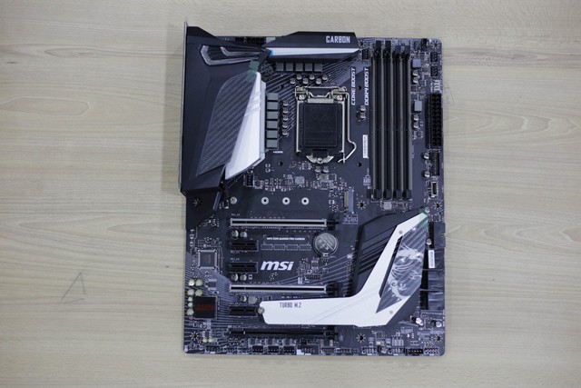 Đập hộp bộ đôi Z390 Gaming Plus và Gaming Pro Carbon của MSI: Vẫn khủng nhưng giá cực mềm, rất đáng mua - Ảnh 12.