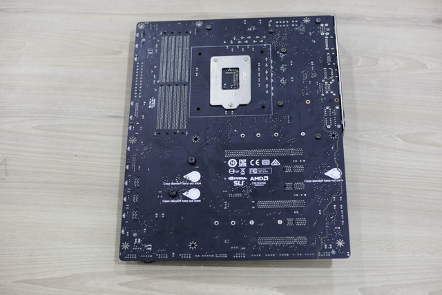 Đập hộp bộ đôi Z390 Gaming Plus và Gaming Pro Carbon của MSI: Vẫn khủng nhưng giá cực mềm, rất đáng mua - Ảnh 26.