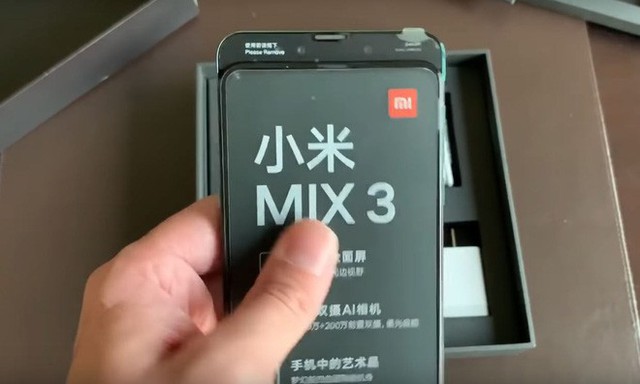 Mở hộp và trên tay Mi MIX 3, chiếc smartphone muốn tìm kiếm sự khác biệt của Xiaomi - Ảnh 4.