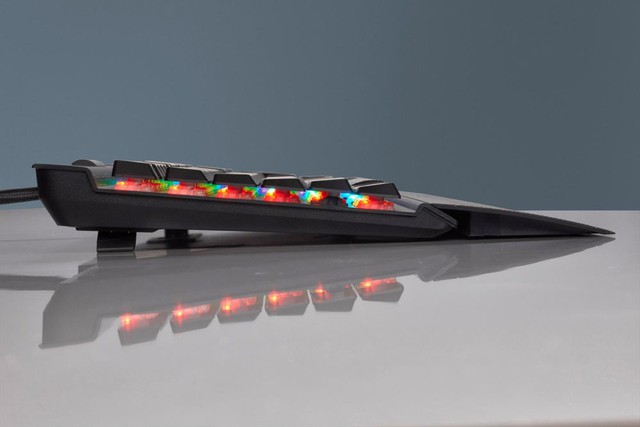 Corsair giới thiệu bàn phím cơ K70 RGB MK.2 LOW PROFILE với bộ nút siêu mỏng cánh - Ảnh 3.