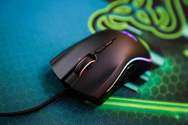 Sờ tận tay Razer Mamba Elite tại Việt Nam - Chuột gaming đẹp ngất ngây, dùng cực thích - Ảnh 6.