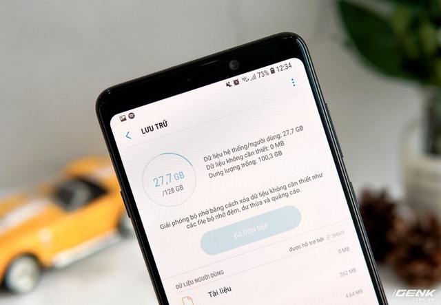 Trải nghiệm nhanh Galaxy A9 tại Việt Nam: 4 camera, mặt lưng đổi màu và hơn thế nữa! - Ảnh 17.