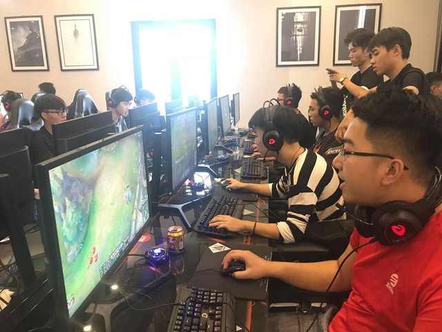 KOW GAMING PREMIER LEAGUE mùa 1: Giải đấu LMHT quy mô lớn của ông trùm Cyber Game KingOfWar - Ảnh 6.