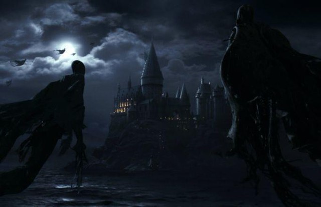 5 giả thuyết gây tranh cãi về những bí mật đen tối của gia đình Dumbledore trong Fantastic Beasts 2 - Ảnh 5.