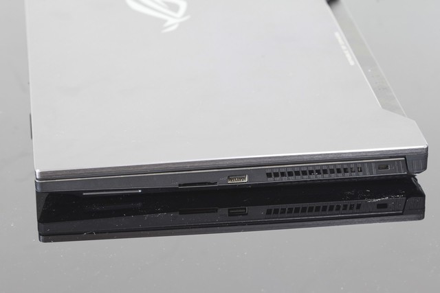 Đánh giá chi tiết laptop Gaming ROG Strix Scar II GL504: Vô địch trong phân khúc cận cao cấp - Ảnh 10.