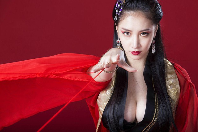 Chuyện sau sân khấu ít ai biết về Đông Phương Bất Bại - Nhất đại cao thủ truyện Kim Dung - Ảnh 5. Chuyện sau sân khấu ít ai biết về Đông Phương Bất Bại - Nhất đại cao thủ truyện Kim Dung - Ảnh 5.