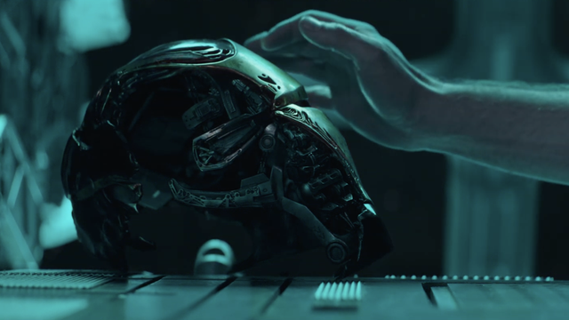 4 nhân vật có thể cứu Iron Man thoát khỏi tình trạng khốn đốn trong Trailer Avengers: Endgame - Ảnh 4.