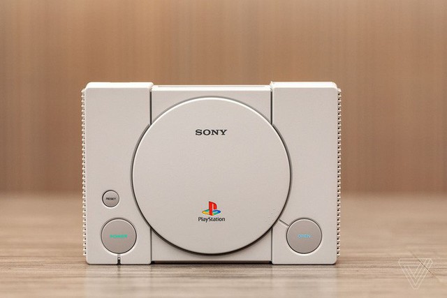 Vừa ra mắt được một tuần, PlayStation Classic đã bị hacker bẻ khóa để chơi game thoải mái từ USB - Ảnh 2. Vừa ra mắt được một tuần, PlayStation Classic đã bị hacker bẻ khóa để chơi game thoải mái từ USB - Ảnh 2.
