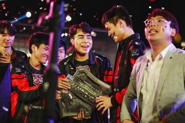 Top 5 gương mặt tiêu biểu làm rạng danh cộng đồng game thủ Việt Nam trong năm 2018 - Ảnh 8.