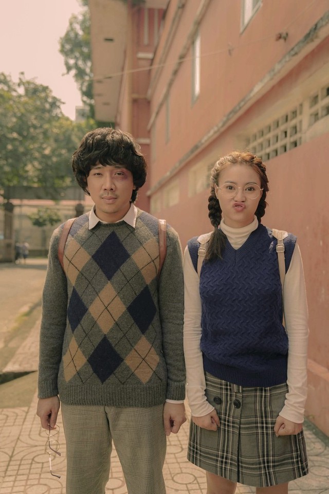 Trấn Thành và Lan Ngọc nảy sinh chuyện tình kẹo ngọt trong phim Tết Cua Lại Vợ Bầu - Ảnh 4.