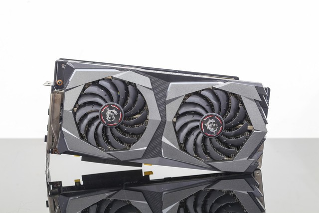 Đánh giá nhanh MSI GeForce RTX 2070 Gaming Z: Diện mạo mới, sức mạnh vẫn là huyền thoại - Ảnh 3.