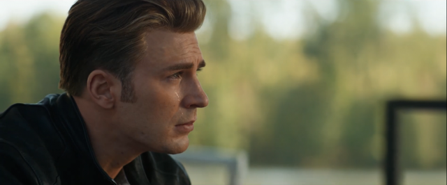Trailer Avengers: Endgame hé lộ cái chết của Captain America? - Ảnh 3.
