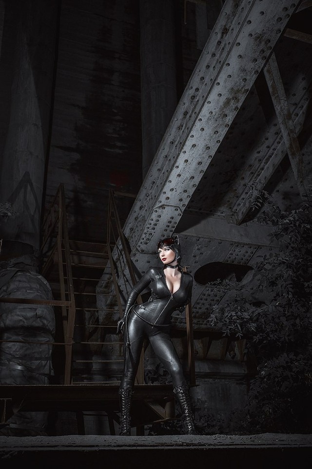 Cùng ngắm cosplay Catwoman cực nóng bỏng và gợi cảm