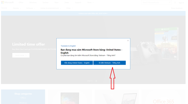  Truy cập vào cửa hàng trực tuyến của Microsoft tại đây. Lưu ý chọn khu vực Việt Nam để nhận được các mức giá ưu đãi. 