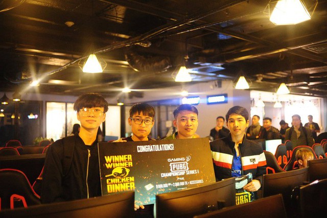  Khung cảnh náo nhiệt tại Giải đấu Gaming X – PUBG CHAMPIONSHIP SERIES 1 do Gaming X cùng Logitech G và KenhTinGame phối hợp tổ chức 