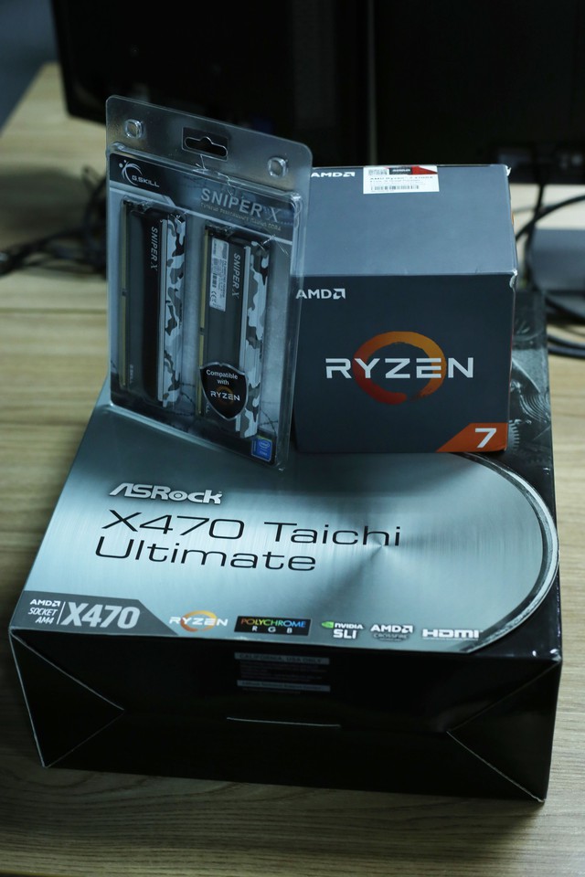 Cận cảnh CPU AMD Ryzen 7 2700X hàng nóng mới xuất hiện tại Việt Nam