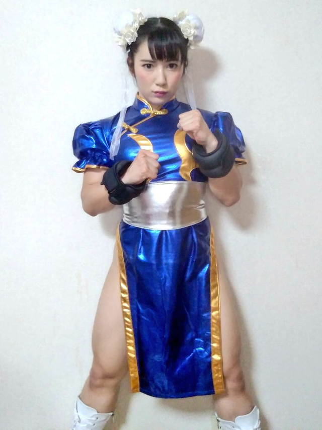Đi khắp thế gian, đố bạn tìm ra cô nàng Chun-Li nào cosplay chuẩn chỉ hơn thế này - Ảnh 2.