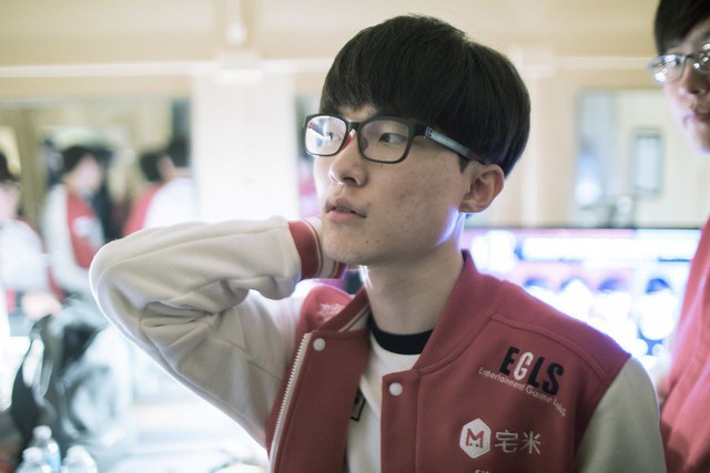 Faker, đứa con cưng độc nhất vô nhị của Liên Minh Huyền Thoại