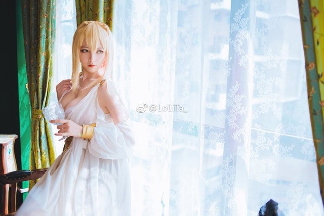 Cosplay Saber 