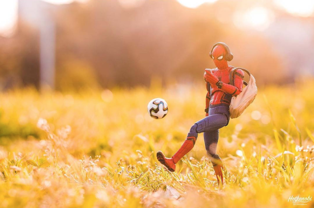 Ngưỡng mộ khả năng biến đồ chơi thành siêu anh hùng đời thực của nhiếp ảnh gia Nhật Bản