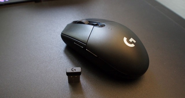 Logitech G305 - Chuột chơi game không dây vừa tiện vừa ngon giá lại vừa phải