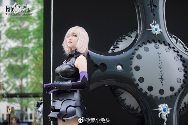 Ngây ngất với cosplay Fate/Grand Order cực dễ thương nhưng cũng không kém phần gợi cảm