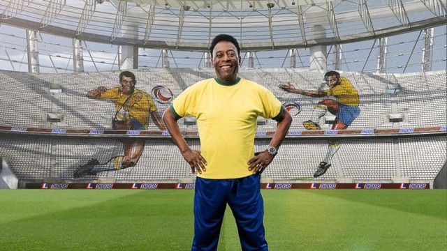 Vua bóng đá Pele năm nay đã bước sang tuổi 77
