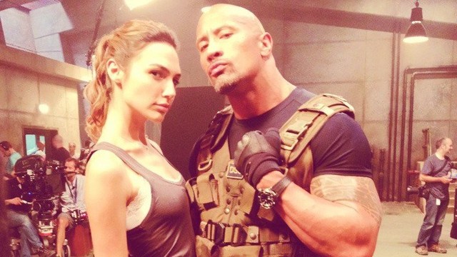 Wonder Woman sẽ sát cánh cùng The Rock trong bom tấn mới