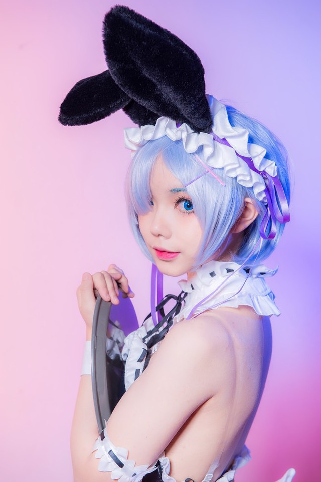 Nóng mắt với cosplay nàng Rem đẹp đến ngất ngây trong Re:Zero