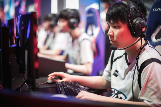 Top 10 game thủ LPL người chơi LMHT nhất định phải biết đến, Riot gọi tên SofM của Việt Nam (P.1)