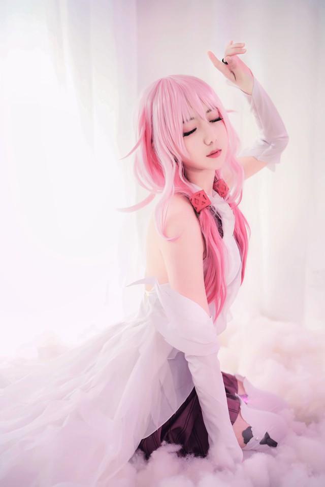 Ngắm cosplay EGOIST tuyệt đẹp trong Anime nổi tiếng Guilty Crown