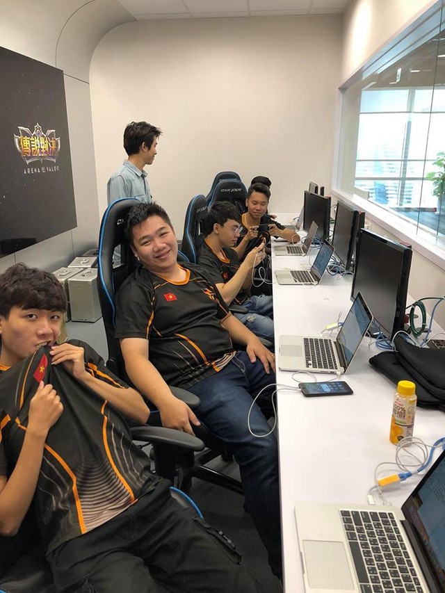Team Liên Quân Mobile Việt Nam giành vé dự vòng chung kết Asian Games 2018