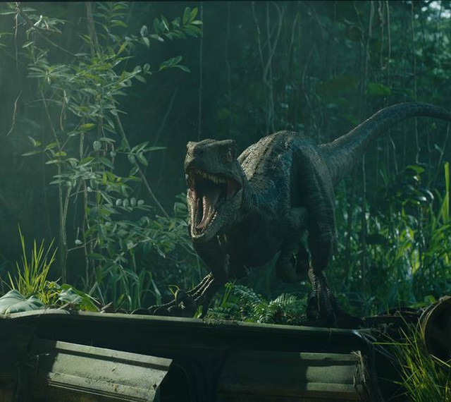  Khác với những phần phim trước đa phần sử dụng công nghệ CGI, những con khủng long trong loạt phim lần này được sử dụng theo mô hình với kích thước thật nhằm đưa đến những thước phim chân thật nhất. 